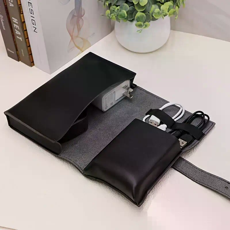 Tech Accessories Travel Case - 1pc PUレザーマルチコンパートメントオーガナイザー-ケーブル、充電器、ペン用のポータブルテックスクールアクセサリーケース-耐久性のある旅行用収納