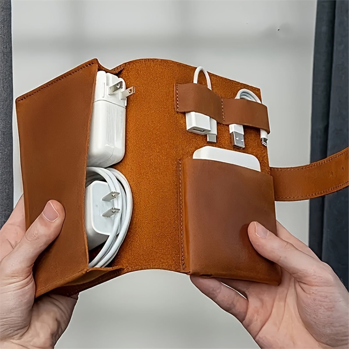 AA1994 高級PU製多機能オーガナイザー-ケーブル、充電 - Tech Accessories Travel Case のレビューと価格